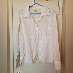 Women's long sleeve button down blouse